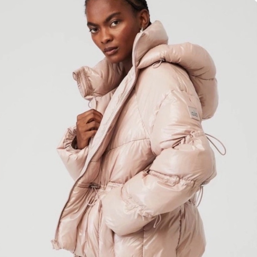 ALO Yoga Quilted Hooded Puffer Coat in Pale Pink